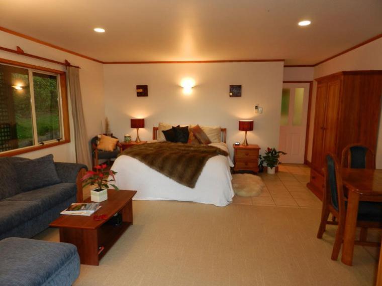 Puketotara Lodge Керайкри Номер фото
